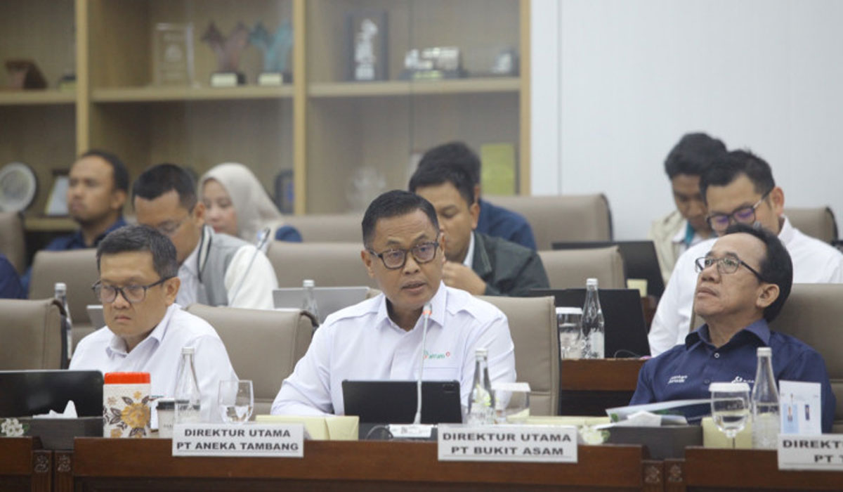 Tak Berubah! Harga Emas Antam Bertahan di Rp2.857.000, Investor Wajib Waspada